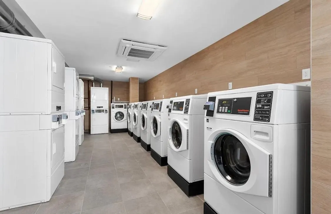 Near Manhattan Spacious Stunning New Modern Penthouse 3-Bedroom Apartment New York 0*,  USA