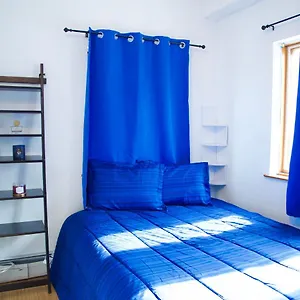 Brightonbeach-comfy Room-close Ocean Apartment