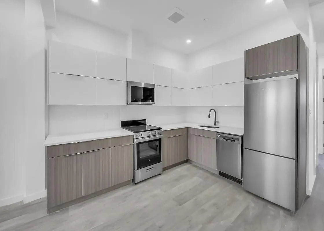 Near Manhattan Spacious Stunning New Modern Penthouse 3-Bedroom Apartment New York