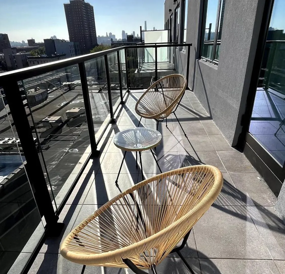 Near Manhattan Spacious Stunning New Modern Penthouse 3-Bedroom Apartment New York 0*,