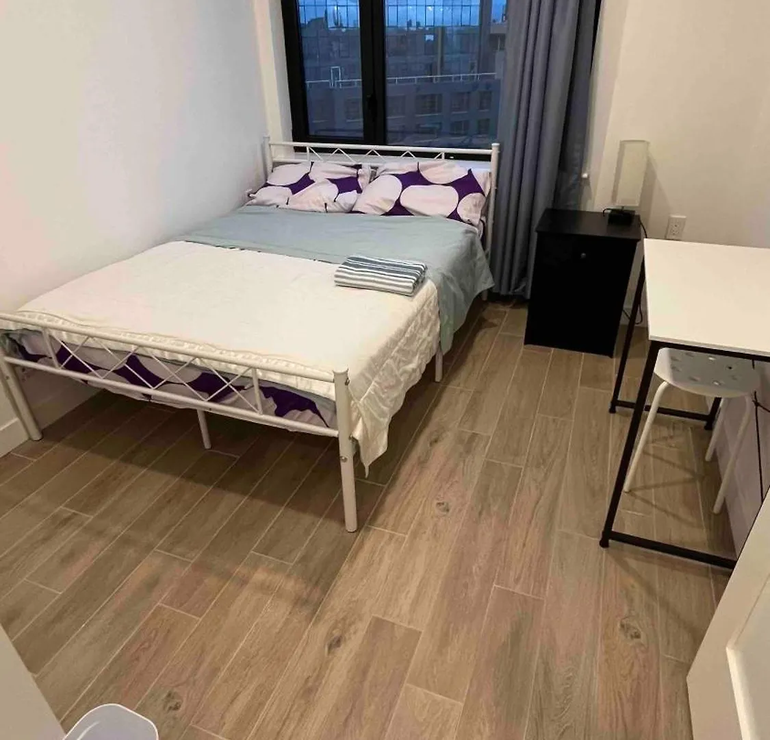 Near Manhattan Spacious Stunning New Modern Penthouse 3-Bedroom Apartment New York